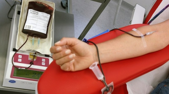 C’è bisogno di sangue. L’appello della Croce Rossa: “Donate prima delle vacanze”