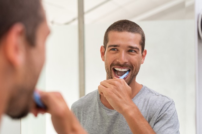 Igiene orale professionale: perché resta fondamentale anche dopo le cure