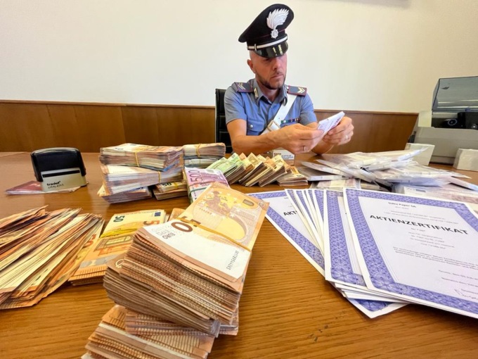 operazione carabinieri torino