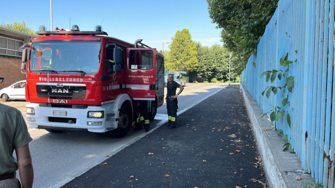 Scoppia un cavo nella centralina dell’Enel: scuole e case senza corrente a Chivasso IL VIDEO