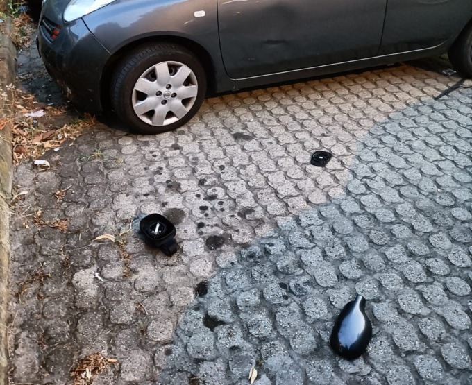 Auto in sosta viene  danneggiata  in un parcheggio a Brandizzo