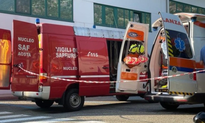 Operaio cade da tre metri di altezza e muore