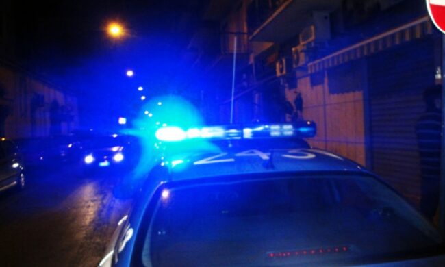 Beccato mentre ruba gasolio da un furgone: arrestato 37enne