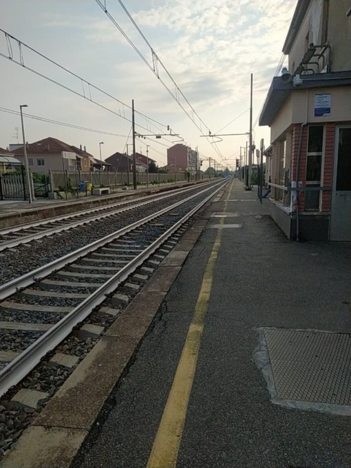Bocciata la stazione: servizi igienici e sala d’attesa chiusi