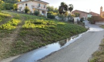 Perdita d'acqua, sta cedendo anche l'asfalto