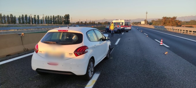 Scontro sulla A4 allo svincolo Brandizzo Ovest: due feriti