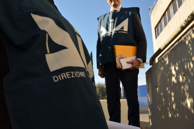‘Ndrangheta, azienda di trasporti chivassese finisce nella «lista nera»