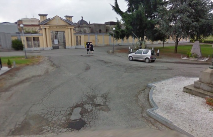 Rubato il rame dalla cappella al cimitero