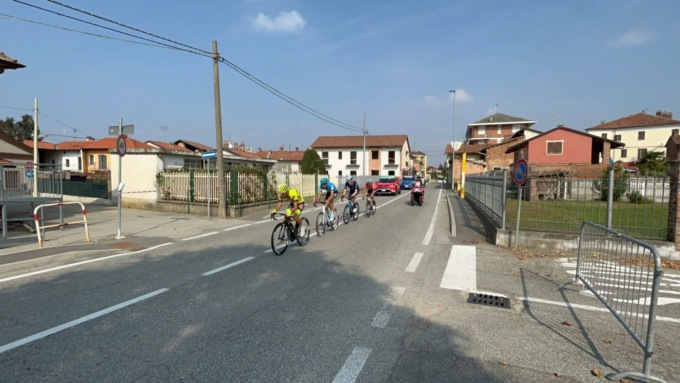 Corsa ciclistica Gran Piemonte sta passando dalla Collina LE FOTO