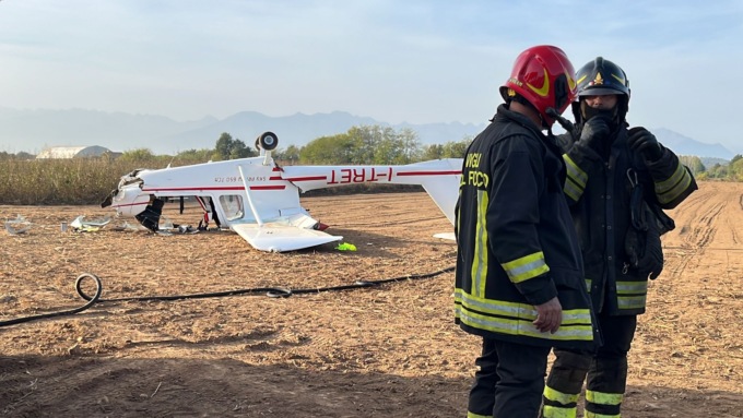 Ultraleggero precipita a Mazzé, ferita la pilota IL VIDEO