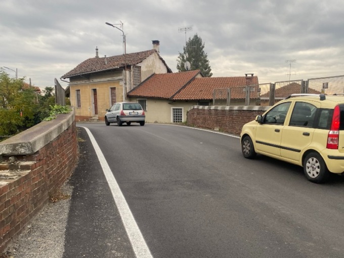 Il ponte è pericoloso, a rischio i pedoni
