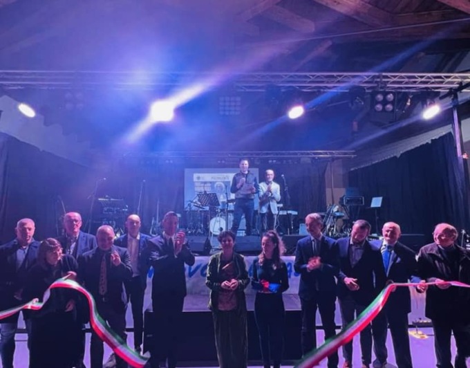 Grande partecipazione per il nuovo Polivalente: una serata indimenticabile