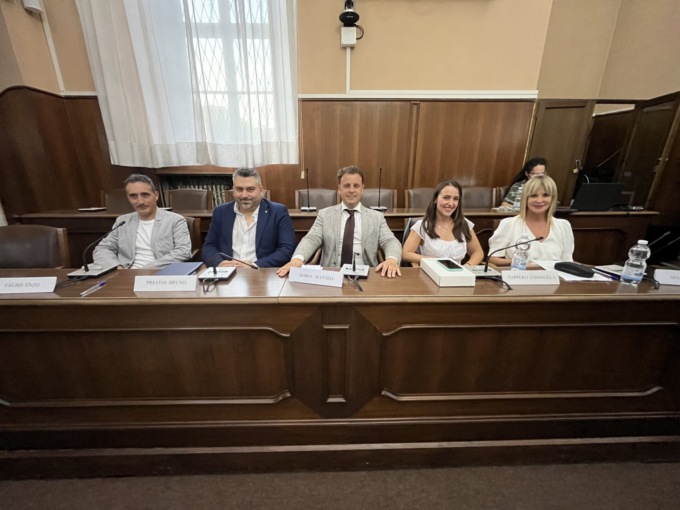 Studenti del Newton all’Ubertini, l’incontro con l’opposizione