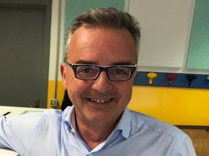 Volantini in paese, arriva la querela