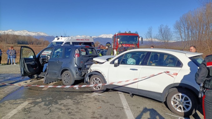 Grave incidente sulla provinciale, due feriti gravi