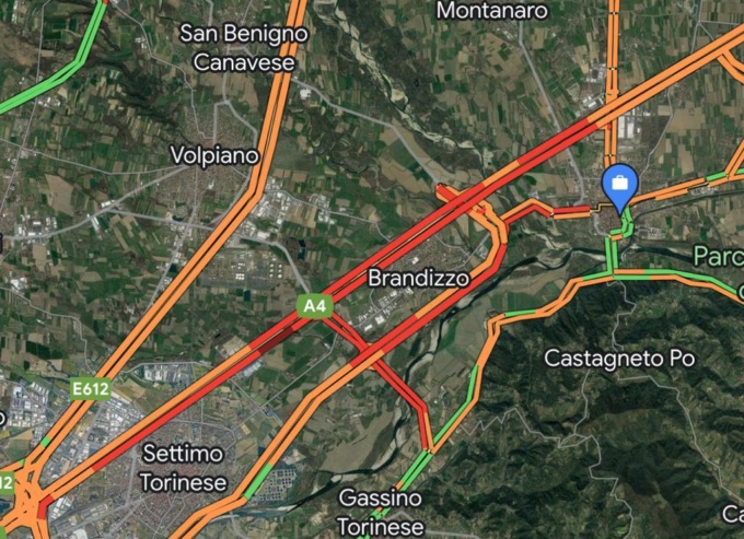 Traffico paralizzato sulla A4 all’altezza di Brandizzo