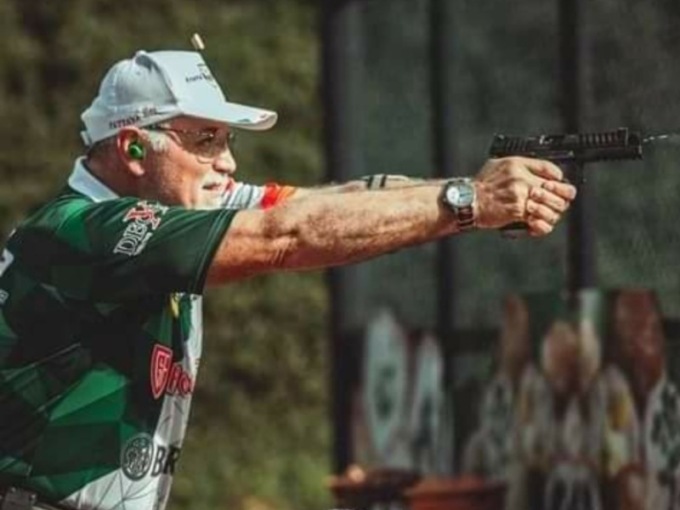 Il Campione del Mondo si allena e insegna al poligono di Torrazza