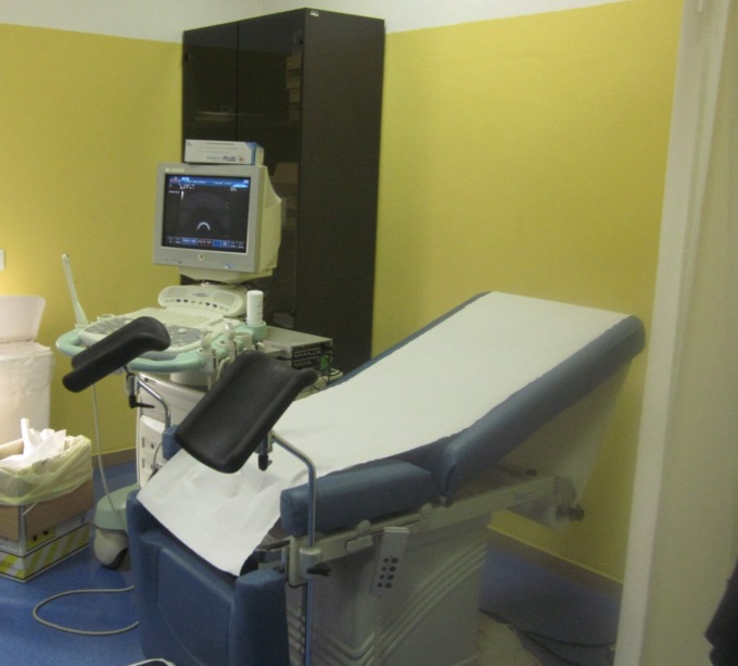 Licenziata perché voleva diventare mamma: «Troppi giorni di mutua? No, erano solo le cure…»