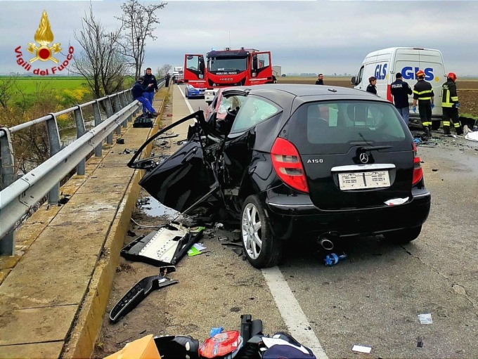 Terribile incidente mortale sulla statale