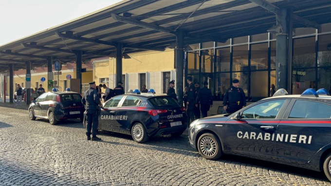 Blitz dei carabinieri in stazione IL VIDEO