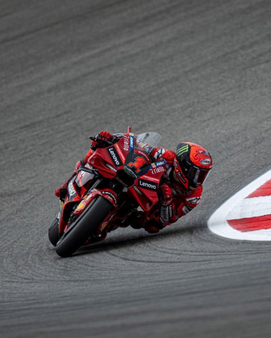 Moto Gp Portimao, Bagnaia vince la prima gara sprint