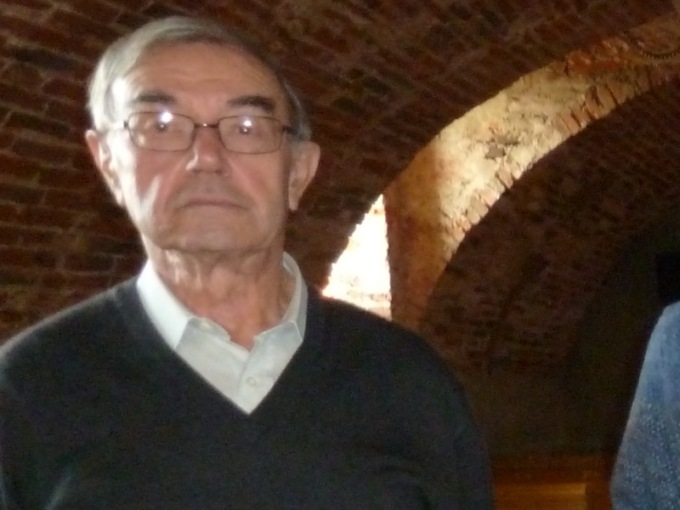 Addio al venditore di scope