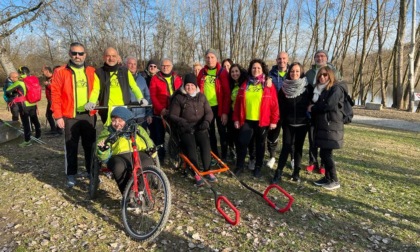 Unione Sindacale Italiana Carabinieri dona una handbike alla Hope Running