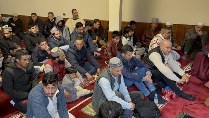 Ramadan finito, ora serve un luogo di culto I VIDEO