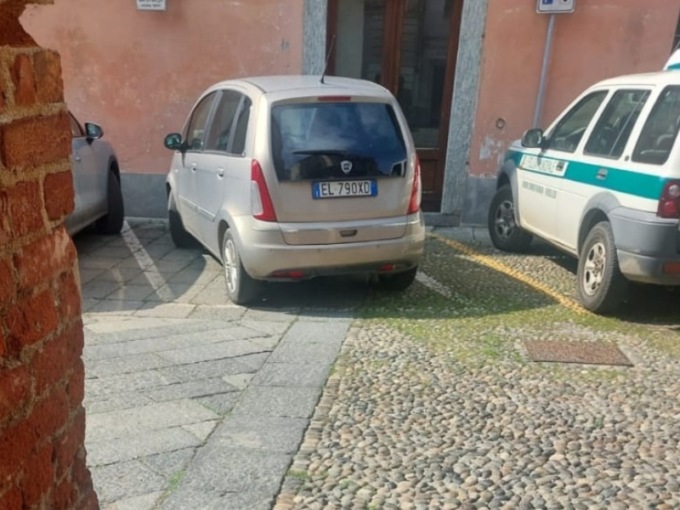 Vicesindaco non rispetta il disco orario: «Prendo anch’io le multe»