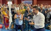 Salvini è arrivato a Chivasso, il Congresso della Lega lo acclama LE FOTO e IL VIDEO