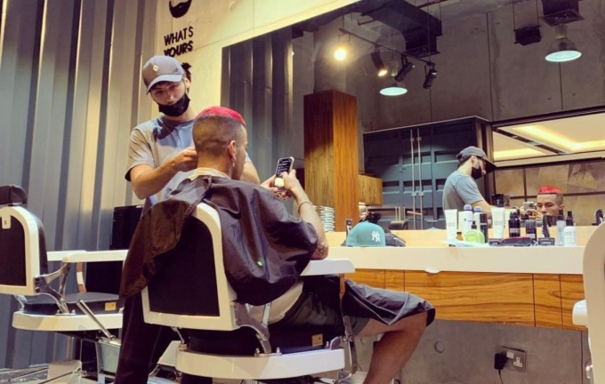Alex ha realizzato il suo sogno aprendo un barbershop a Dubai