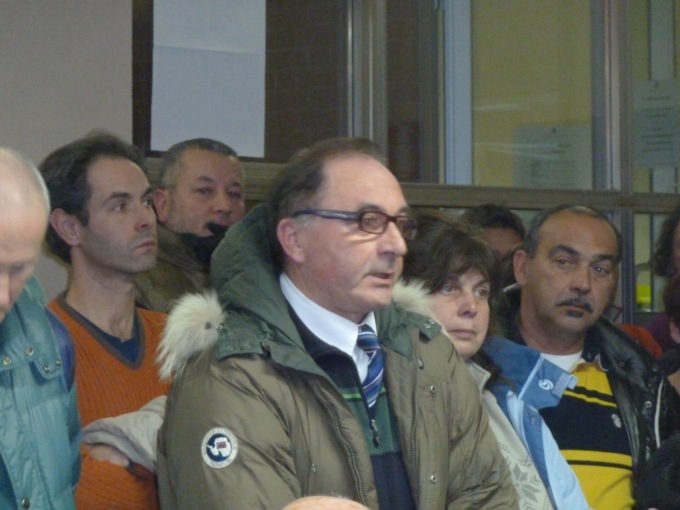 Rubato rame al cimitero