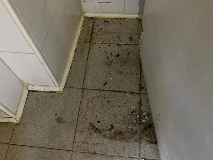 Ristoranti sporchi, cibo mal conservato e lavoro nero