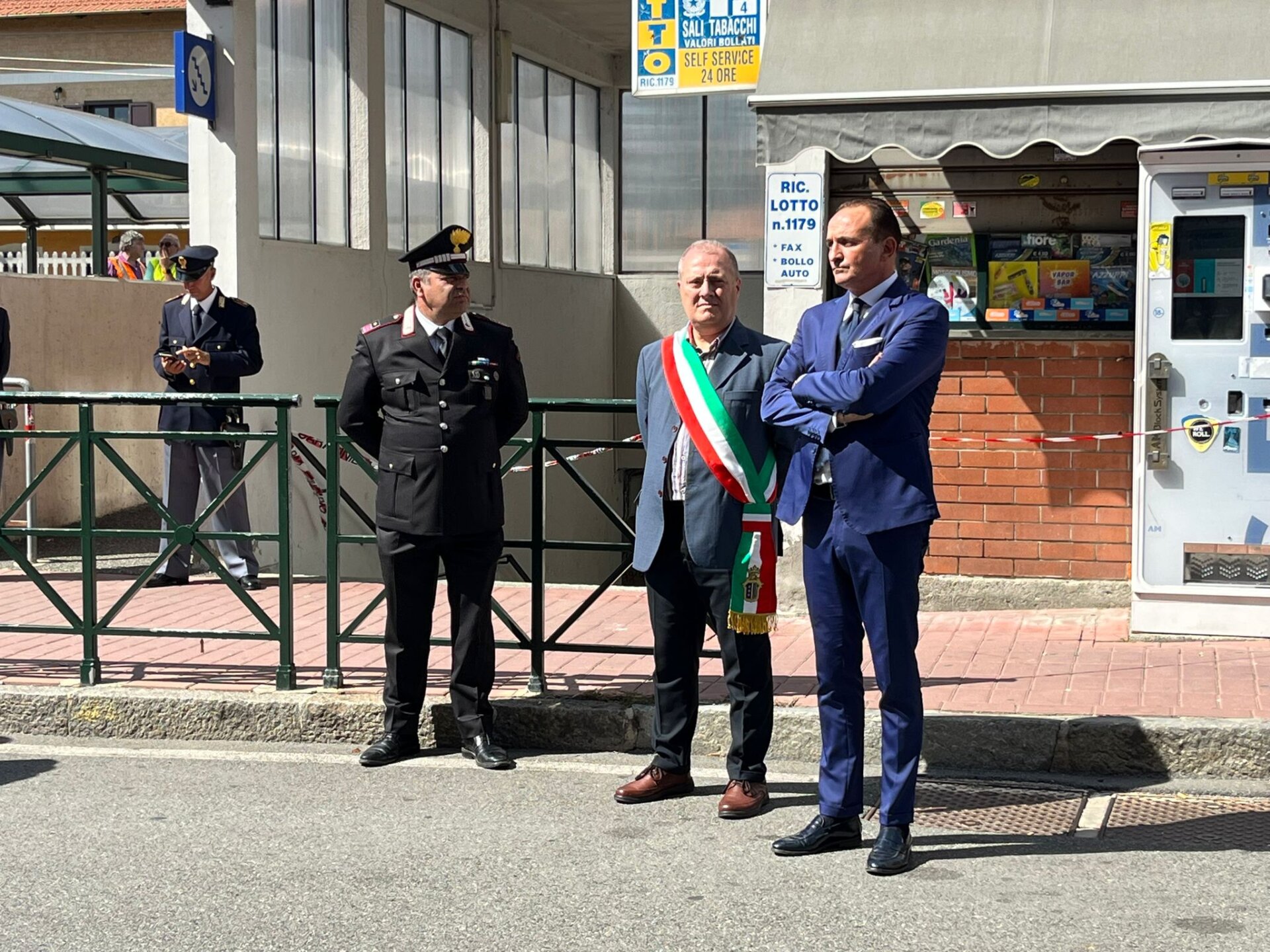 La Regione Piemonte proclama una giornata di lutto regionale dopo il grave incidente ferroviario della notte scorsa a Brandizzo, nel quale hanno perso la vita cinque operai mentre erano al lavoro.