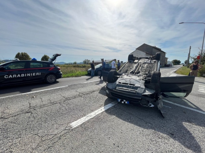 Auto contro moto, morto un centauro LE FOTO
