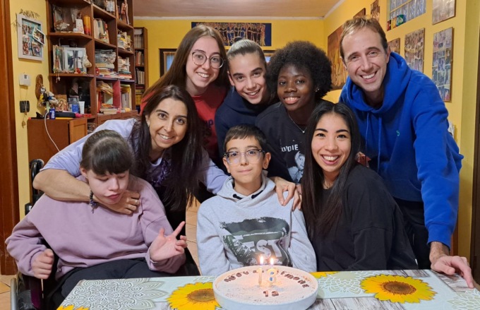 Alessia e Fabio regalano un futuro più bello a bimbi e adulti in difficoltà