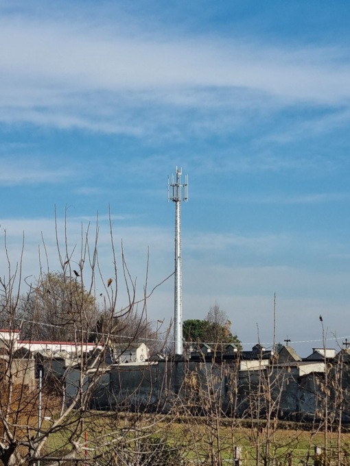 E’ arrivata l’antenna, la paura del Comitato