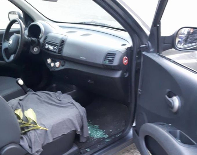 Ladri rubano dall’auto regali di Natale