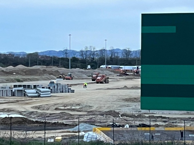 Operaio muore mentre lavora in un cantiere
