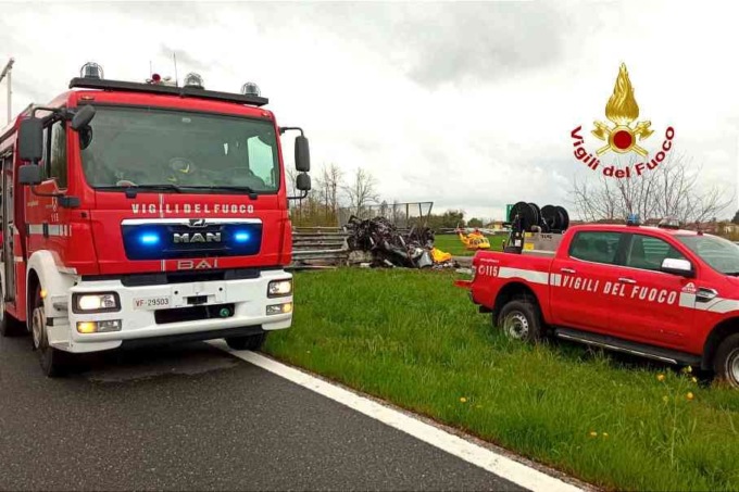 Tragedia di Pasqua, due morti carbonizzati in autostrada