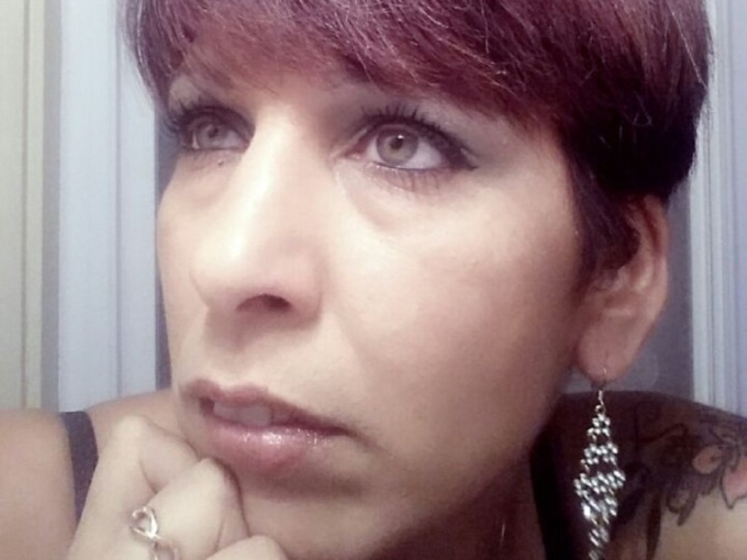 Eva, storia di una donna senza identità