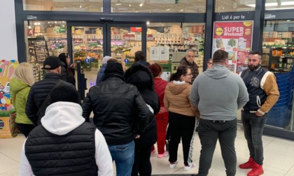 Sciopero supermercati, i lavoratori incrociano le braccia