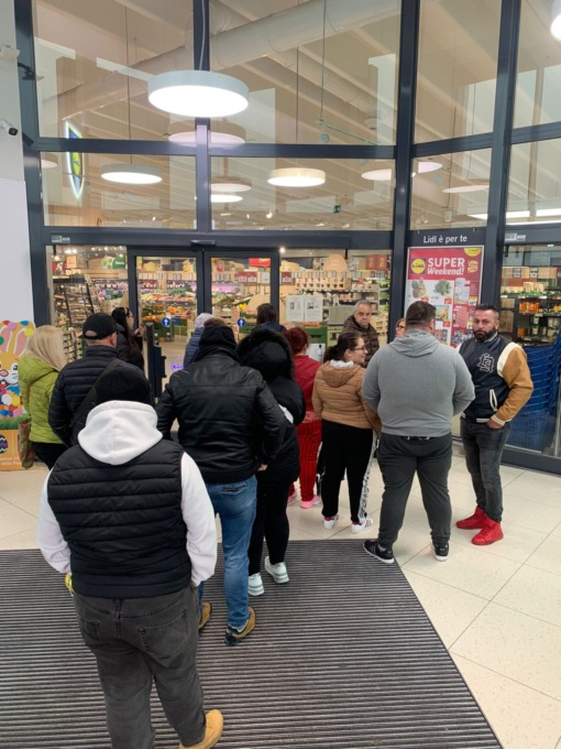 Sciopero supermercati, i lavoratori incrociano le braccia
