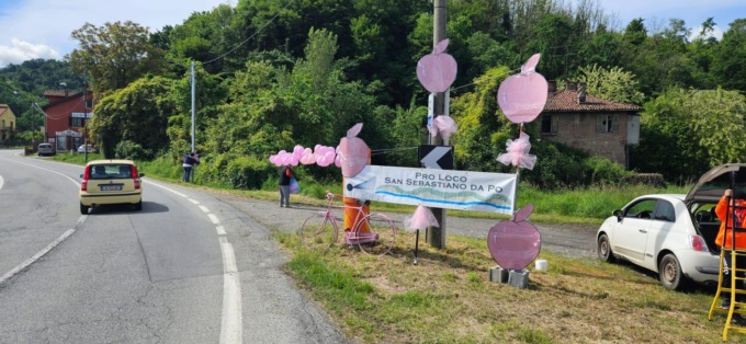 La Collina si colora di rosa per il Giro d’Italia… ma Chivasso no