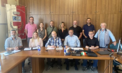 Magnone giura e distribuisce i compiti al Consiglio