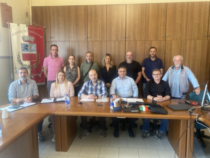 Magnone giura e distribuisce i compiti al Consiglio