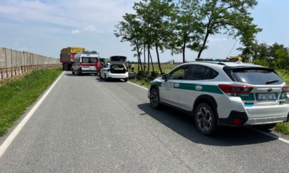 Incidente stradale tra scooter e trattore, un ferito grave LE FOTO