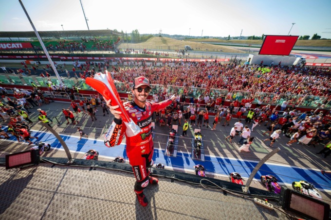 Bagnaia vince la terza edizione della Lenovo Race of Champions