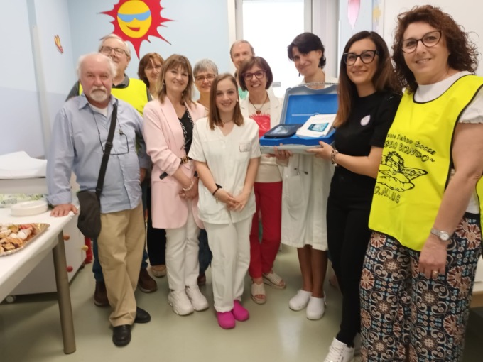 L’Angelo Biondo dona il primo polisonnigrafo alla pediatria