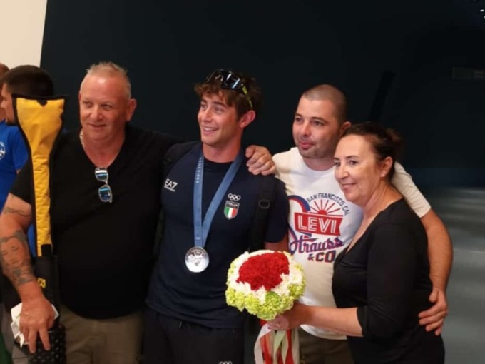 Gabriele Casadei torna in Italia con la medaglia d’argento: che accoglienza